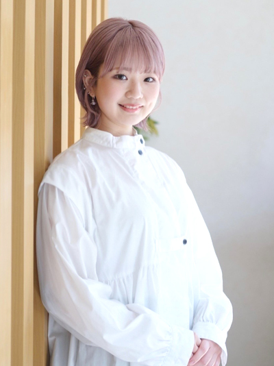 荒井麻衣